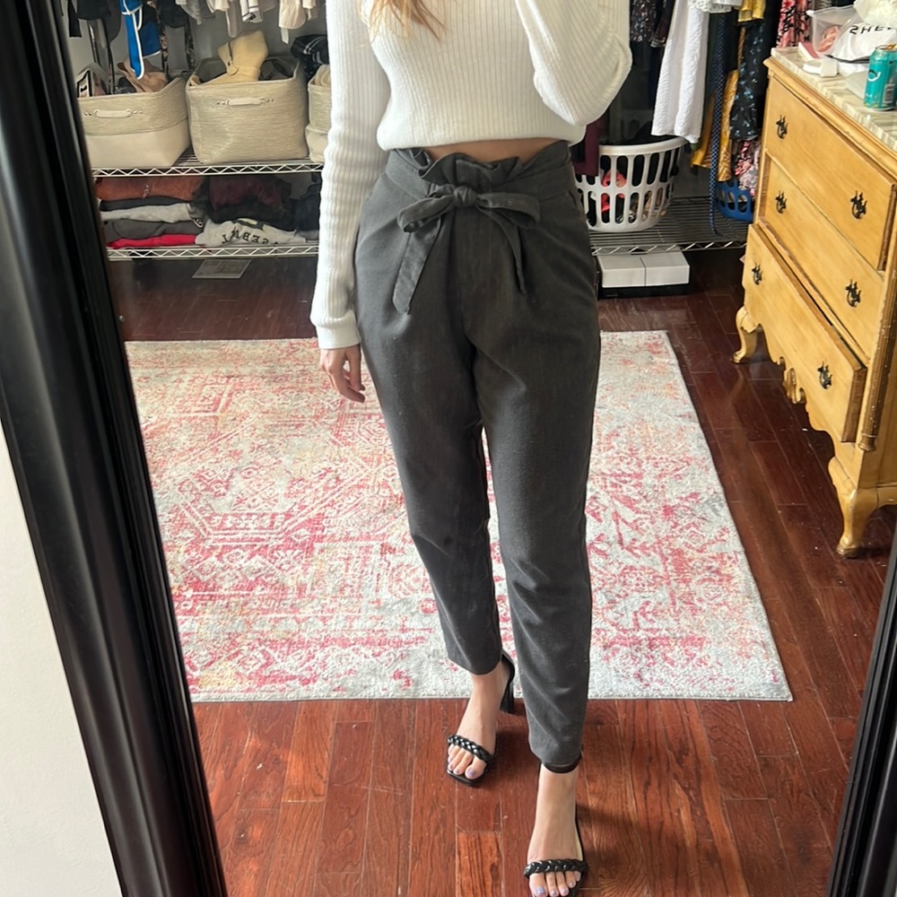 ☑️Forever 21 High Waisted Grey Trouser Pants